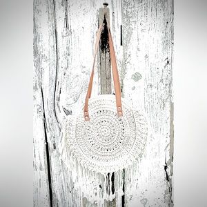 Ca-Ute Crochet 🧶 Shoulder Purse with a Verse 🪡 in 🙏🏻